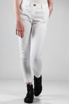 ankle-length trousers in cotton twill  - 274