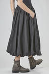 long and wide skirt in washed and doubled polyester canvas - DAWEI 