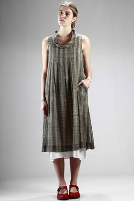 RAGA DESIGN - Under-The-Knee Length In Checked Cotton With Irregular ...