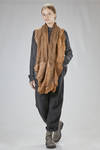 sciarpa lunga e ampia, in garza leggera e profili di nuno-feltro di lana merino, faggio e seta - AGOSTINA ZWILLING 