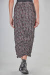 slim fit midi skirt in polyester froissé with stylized foliage pattern - SHU MORIYAMA 